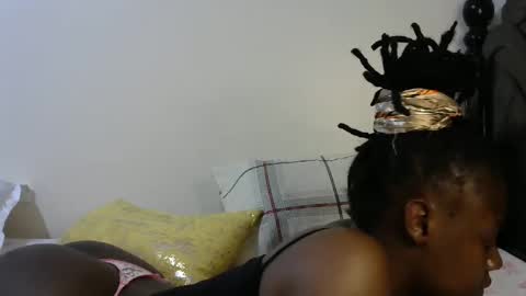 Snapshot of iampolca chatting on January 28, 6:05 am iampolca online show from January 28, 6:05 am