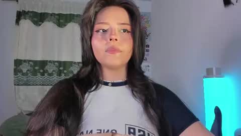 Snapshot of iamrouusie chatting on August 8, 1:13 pm Rosie online show from August 8, 1:13 pm