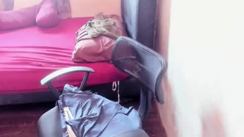 Snapshot of iamsuprememistress chatting on September 28, 3:01 am MADAM MISTRESS ASIANA online show from September 28, 3:01 am