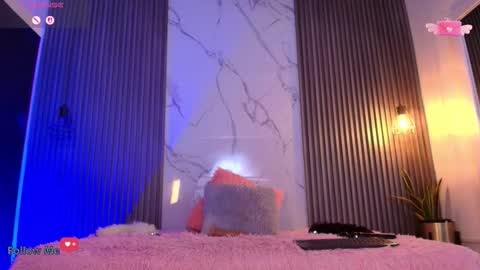 V I C T O R I A online show from October 25, 7:41 pm