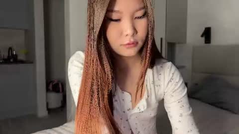 Snapshot of iamyuki_ chatting on June 15, 12:57 am iamyuki_ online show from June 15, 12:57 am