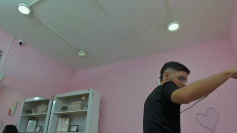 IAN CASTILLO online show from March 7, 11:07 am