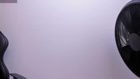 IAN CASTILLO online show from February 18, 11:17 am