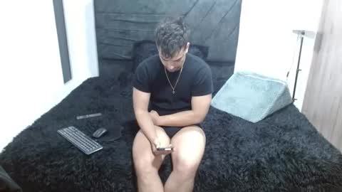 Ian Davis online show from July 24, 9:51 am