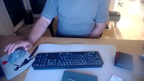 iandy12 online show from October 19, 9:37 pm