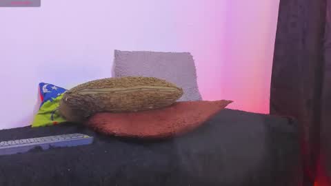 Ian Lark online show from April 14, 6:03 pm