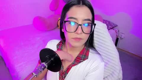 Ibbie Bennett online show from February 17, 3:47 am