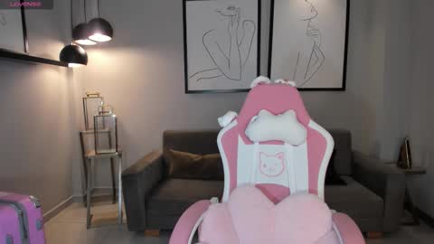 Ibiza  online show from February 22, 11:20 am