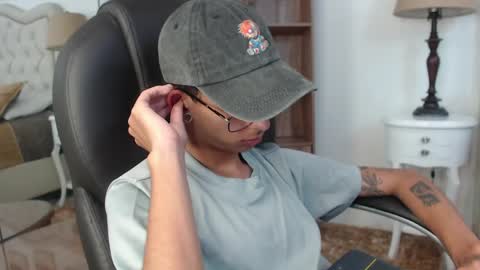 ibratxandy online show from April 23, 8:44 pm