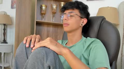 ibratxandy online show from June 3, 2:33 pm