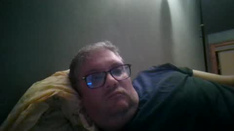Snapshot of ibu81 chatting on August 3, 8:01 pm anonymouszz online show from August 3, 8:01 pm