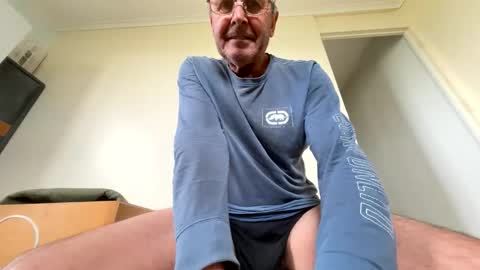 Snapshot of icam1234 chatting on May 17, 1:03 am Aussie Farmer online show from May 17, 1:03 am