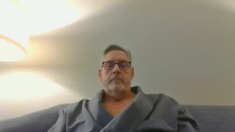 Snapshot of icanhelpu43 chatting on January 25, 2:47 pm icanhelpu43 online show from January 25, 2:47 pm