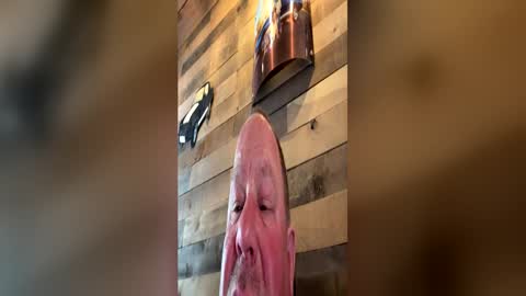icanmakeyousquirt69 online show from May 22, 7:19 pm