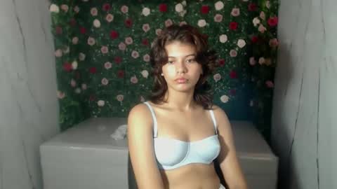 Snapshot of ice_199 chatting on November 6, 2:12 am ice_199 online show from November 6, 2:12 am