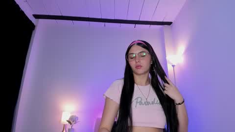 ice online show from November 5, 9:42 am