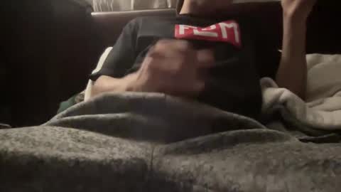 Snapshot of ice_jr chatting on March 1, 3:21 am Ice Jr online show from March 1, 3:21 am