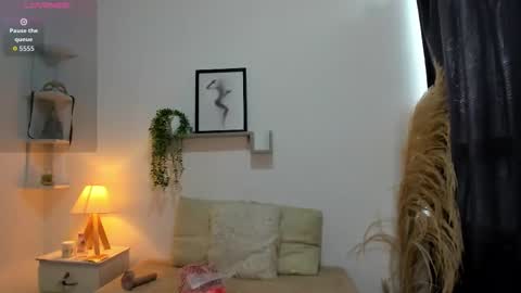 ice_y_abigail online show from November 11, 12:05 pm