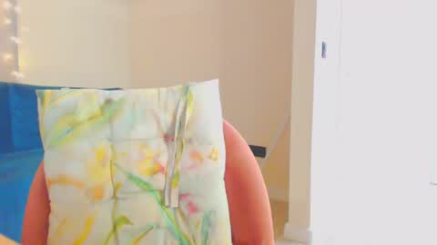 Ice online show from December 22, 1:55 pm