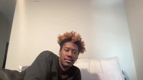 Snapshot of icecream_bbc chatting on February 12, 9:43 pm Icecream BBC online show from February 12, 9:43 pm