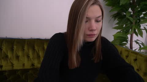 Snapshot of icedanielles chatting on January 11, 3:31 pm Danielle online show from January 11, 3:31 pm