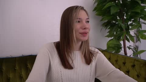 Snapshot of icedanielles chatting on January 12, 1:37 pm Danielle online show from January 12, 1:37 pm