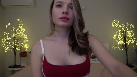 Snapshot of icedanielles chatting on January 24, 6:46 pm Danielle online show from January 24, 6:46 pm