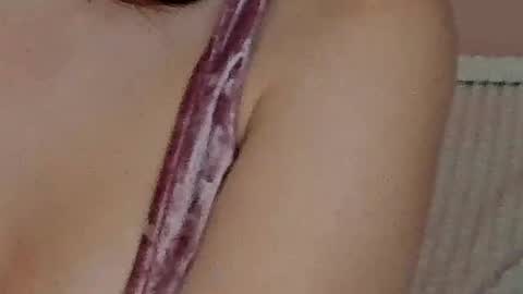 Snapshot of icedanielles chatting on September 13, 2:28 pm Danielle online show from September 13, 2:28 pm