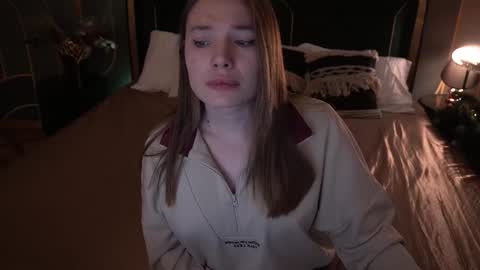 Danielle online show from December 22, 1:41 pm