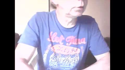 Snapshot of icemandude chatting on May 31, 9:49 am icemandude online show from May 31, 9:49 am