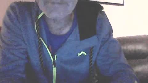 Snapshot of icemandude chatting on July 28, 8:23 pm icemandude online show from July 28, 8:23 pm