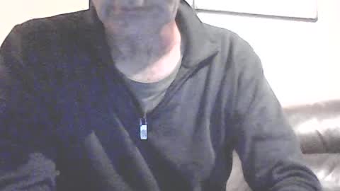 Snapshot of icemandude chatting on August 1, 8:52 pm icemandude online show from August 1, 8:52 pm
