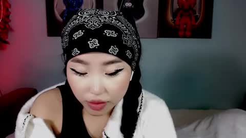 Snapshot of ichiben chatting on December 5, 6:32 am ichiben online show from December 5, 6:32 am