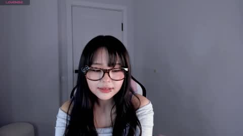 Snapshot of ichigo_o chatting on October 1, 8:42 am Hitomi   online show from October 1, 8:42 am