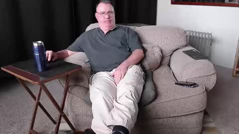 Snapshot of icihristopher chatting on February 18, 6:37 pm Christopher online show from February 18, 6:37 pm