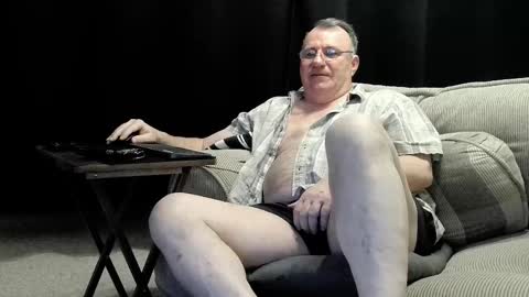 Snapshot of icihristopher chatting on February 28, 4:21 am Christopher online show from February 28, 4:21 am