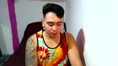 Snapshot of iconic_vince chatting on September 11, 2:06 pm iconic_vince online show from September 11, 2:06 pm