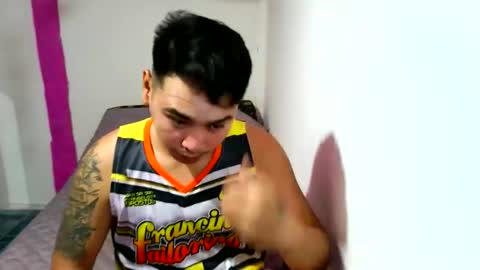 Snapshot of iconic_vince chatting on September 14, 3:22 pm iconic_vince online show from September 14, 3:22 pm