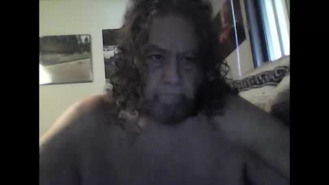 icu2try2xs2 online show from February 20, 10:15 pm