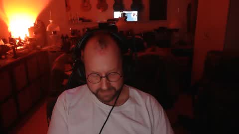 Snapshot of icum4ladies2021 chatting on December 4, 12:20 am icum4ladies2021 online show from December 4, 12:20 am