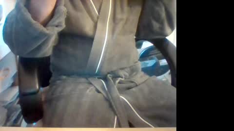 Snapshot of icumalot4you chatting on January 17, 10:11 am icumalot4you online show from January 17, 10:11 am