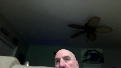 icumming online show from December 22, 1:24 am