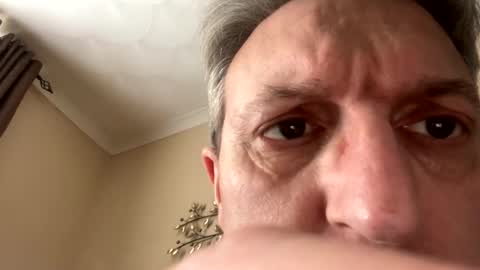 icums4u online show from December 4, 12:58 pm