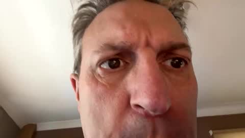 icums4u online show from October 11, 8:13 am