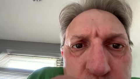 icums4u online show from April 29, 2:54 pm