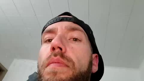 icyfucktoy online show from December 30, 4:42 am