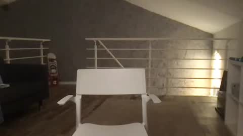 icyninesix online show from December 20, 12:52 am