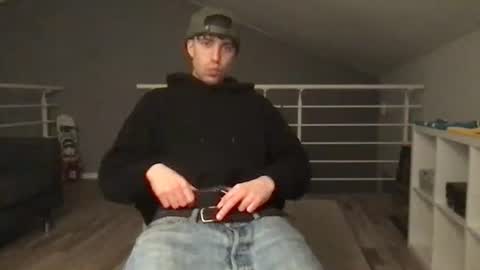 icyninesix online show from December 22, 2:17 am