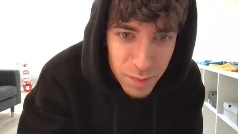 icyninesix online show from December 27, 2:43 pm