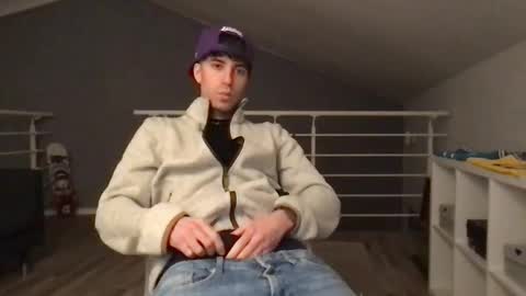 icyninesix online show from January 3, 9:05 pm